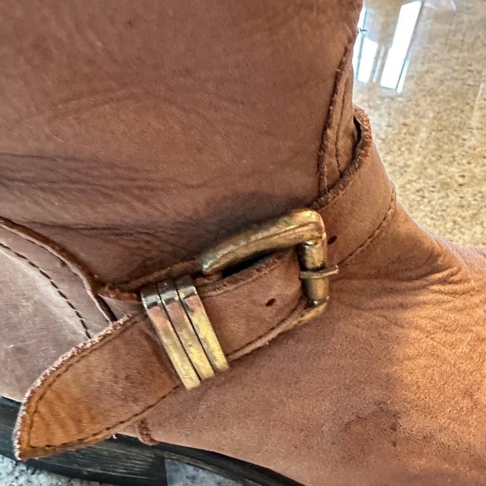 Vintage Steve Madden red zipper boot.  Size 9 - Picture 2 of 7